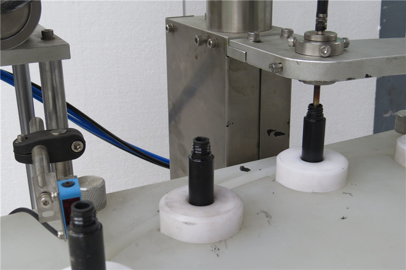 Automatic Mascara Filling And Plugging And Capping Machine